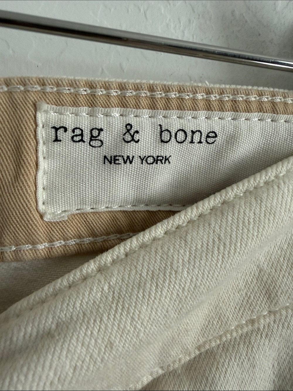 rag & bone Logan Mid-rise wide leg Featherweight in Ecru jeans Sz 27 - Picture 5 of 11